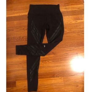 ALO yoga leggings